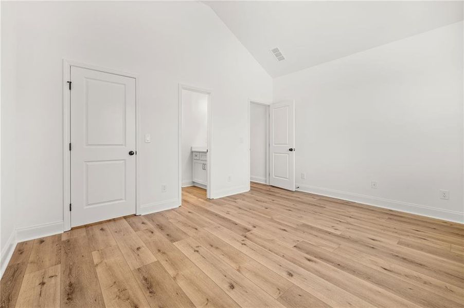 Spacious, unfurnished interior of a new home in , Sugar Hill (Image 32).