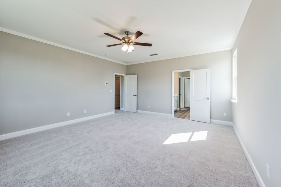Representative unfurnished interior of a home built from the The Madison by UnionMain Homes in Pickens Bluff, Hiram (Image 20). Representative unfurnished interior of a home built from the The Madison by UnionMain Homes in Pickens Bluff, Hiram (Image 20).