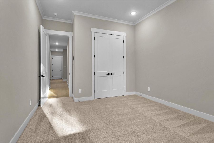 Secondary bedroom. Secondary bedroom.