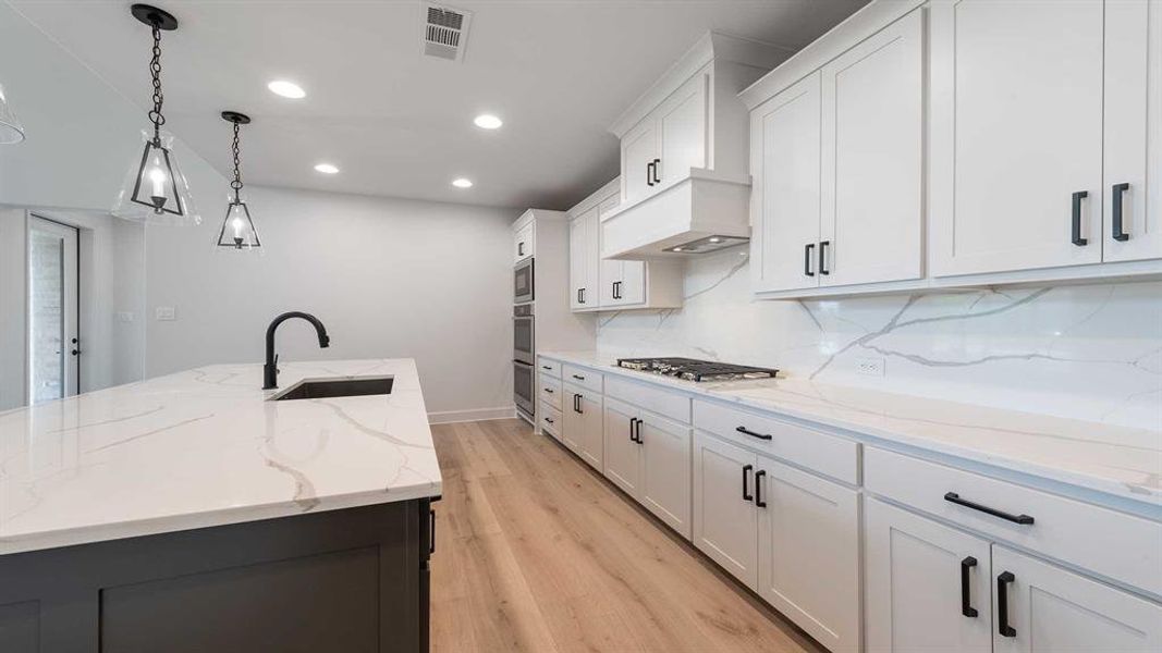 Furnished interior view inside a new home in Somerset Park 80', Rockwall (Image 6). Furnished interior view inside a new home in Somerset Park 80', Rockwall (Image 6).
