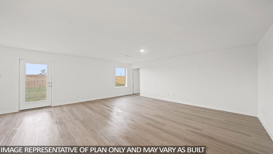 Spacious, unfurnished interior of a new home in Sunterra Lakes, Brookshire (Image 19).