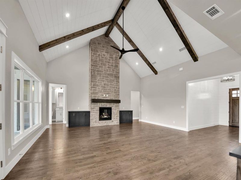 Spacious, unfurnished interior of a new home in , Fort Worth (Image 25). Spacious, unfurnished interior of a new home in , Fort Worth (Image 25).