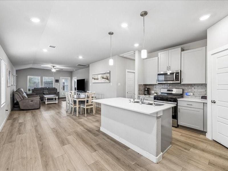Furnished interior view inside a new home in Montgomery Oaks - Premier, Conroe (Image 13).
