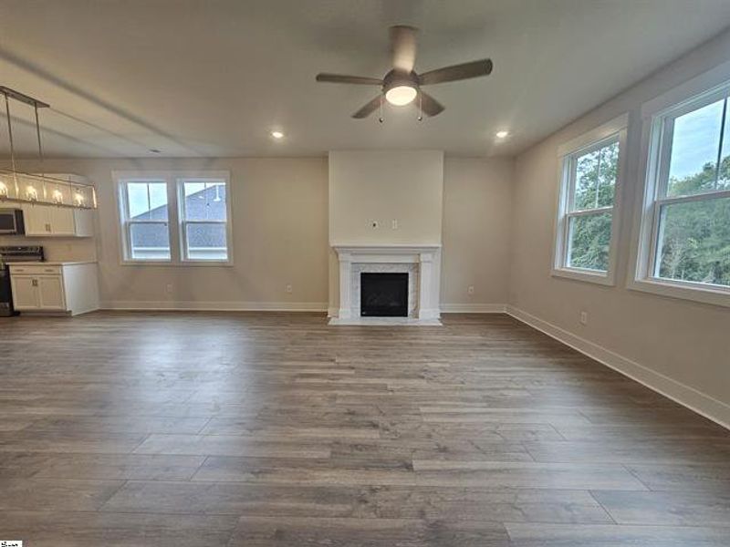 Spacious, unfurnished interior of a new home in South Park, Piedmont (Image 8).