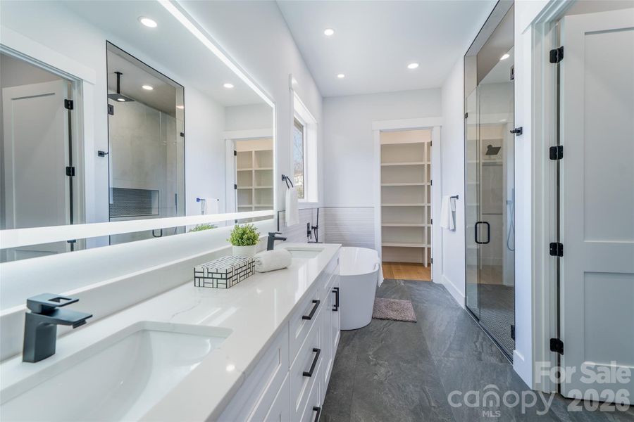 Furnished interior view inside a new home in , Arden (Image 29).