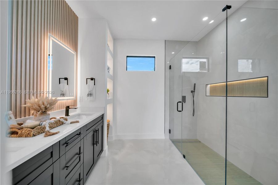 Furnished interior view inside a new home in , Lehigh Acres (Image 9).