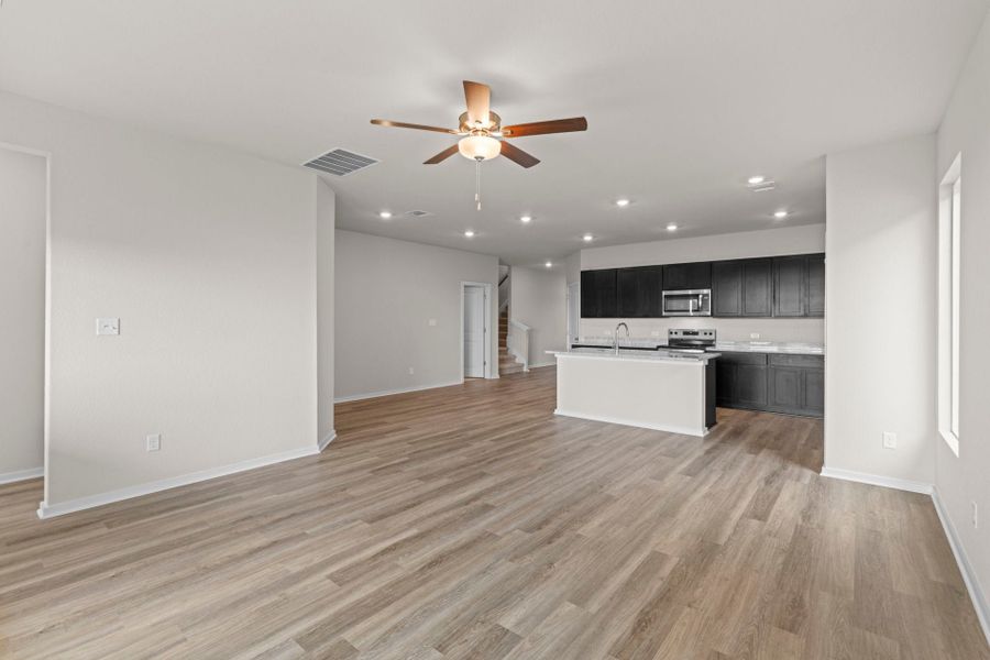 New Home in TAYLOR, TX.  - Slide 16