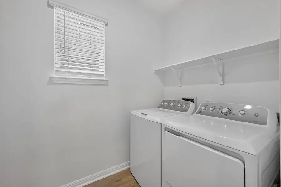 Representative interior finishes for a home built from the Merlin by Taylor Morrison in Sunfield, Mustang Ridge (Image 16).