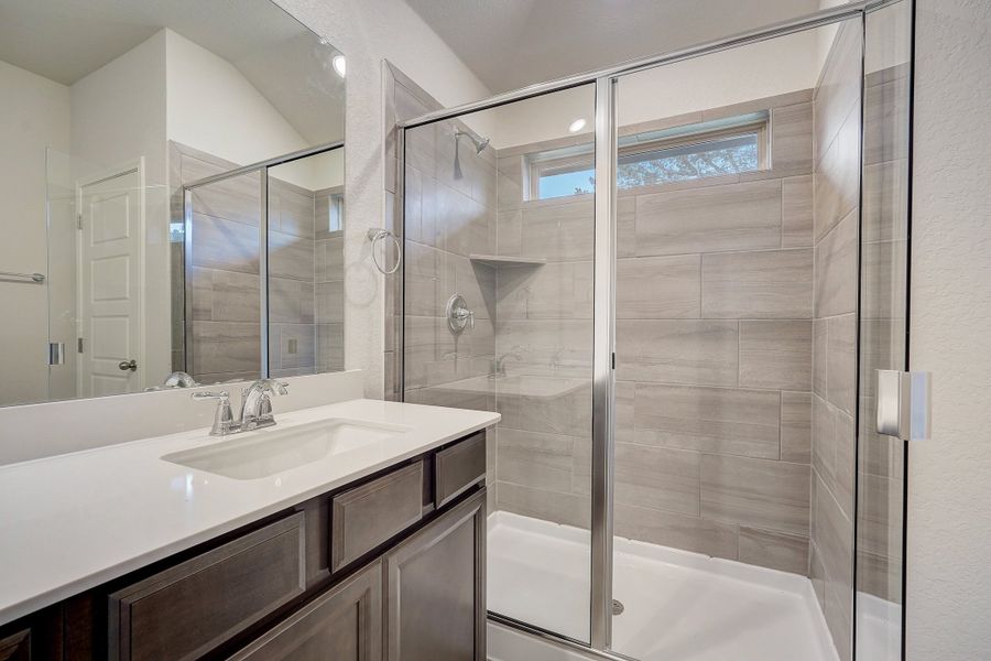 Primary suite bathroom in the Oleander floorplan at a Meritage Homes community.