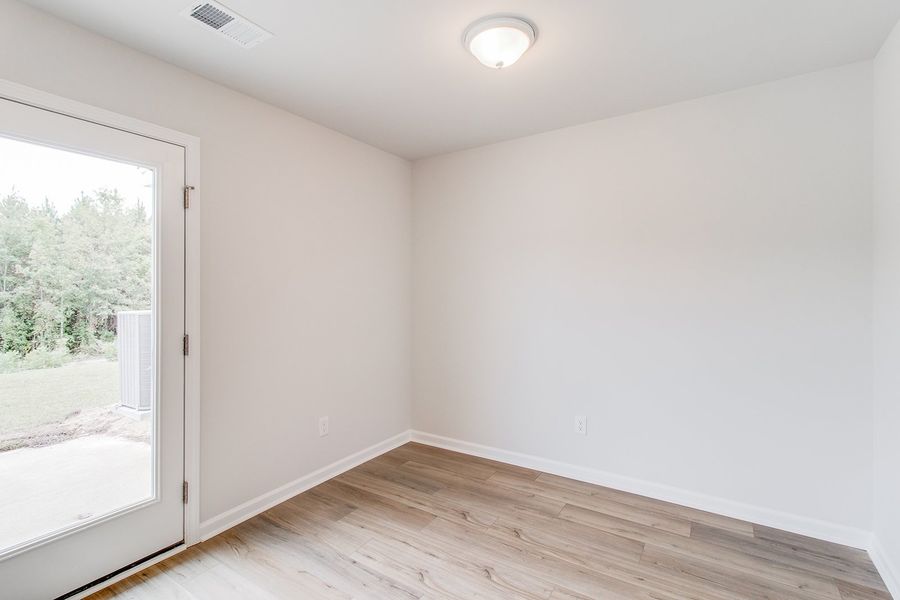 Spacious, unfurnished interior of a new home in Haynes Park, Columbia (Image 15).