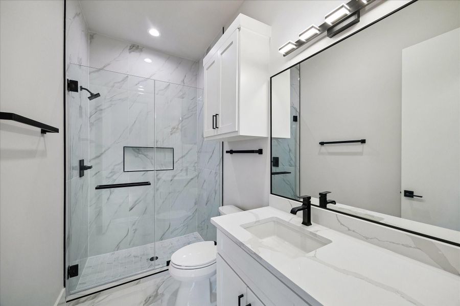 Furnished interior view inside a new home in , Bellaire (Image 4).