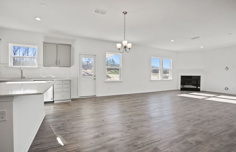 Spacious, unfurnished interior of a new home in Bryton, Huntersville (Image 36).
