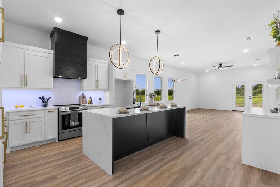 Furnished interior view inside a new home in , Quinlan (Image 8).