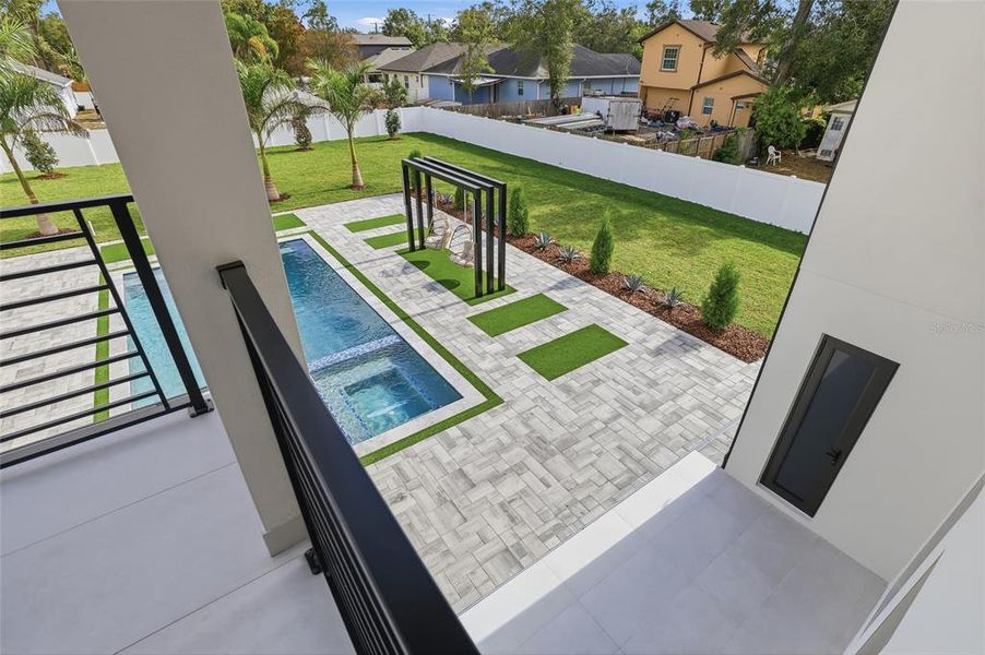 Exterior details and patio area of a home in , Tampa (Image 36).