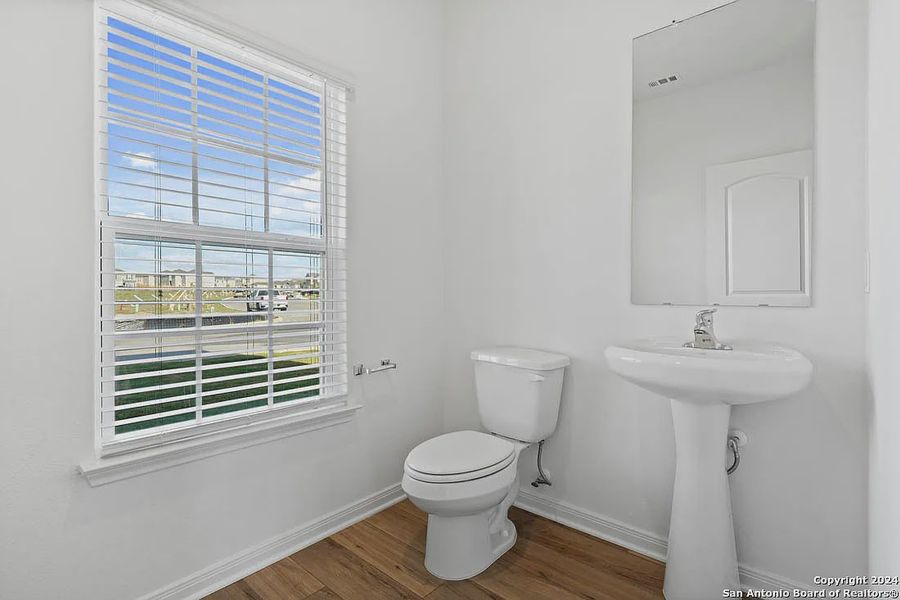 Image 12 of a home in Savannah Place.