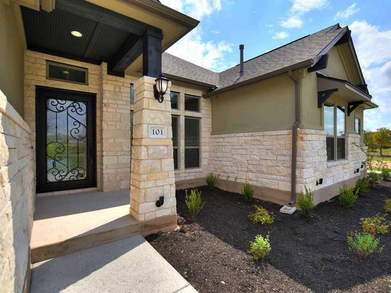 Representative exterior details of a home built from the Siena II by Giddens Homes in Clearwater Ranch, Liberty Hill (Image 69).