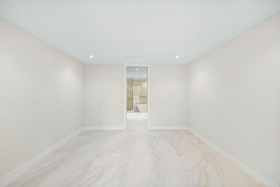 10-web-or-mls-2B7A9553-360 REALTY PHOTOS