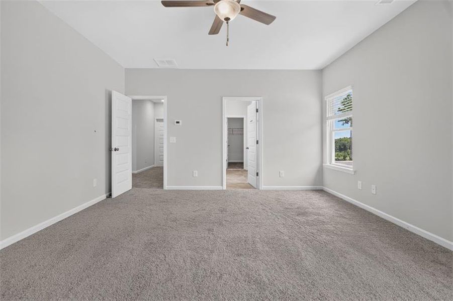 Spacious, unfurnished interior of a new home in Summerfield Place, Carrollton (Image 41).