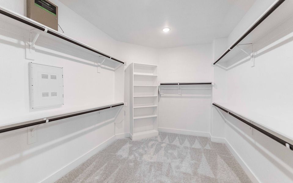 Spacious, unfurnished interior of a new home in Craig Ranch, McKinney (Image 19).