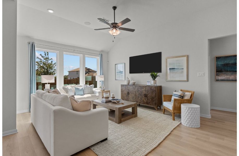 Furnished interior view inside a new home in Saddle Creek Ranch, Cibolo (Image 9).