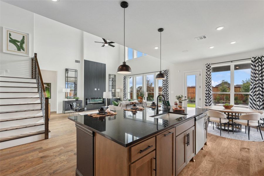 Model home photos of similar floorplans, not pictures of actual home. Model home photos of similar floorplans, not pictures of actual home.