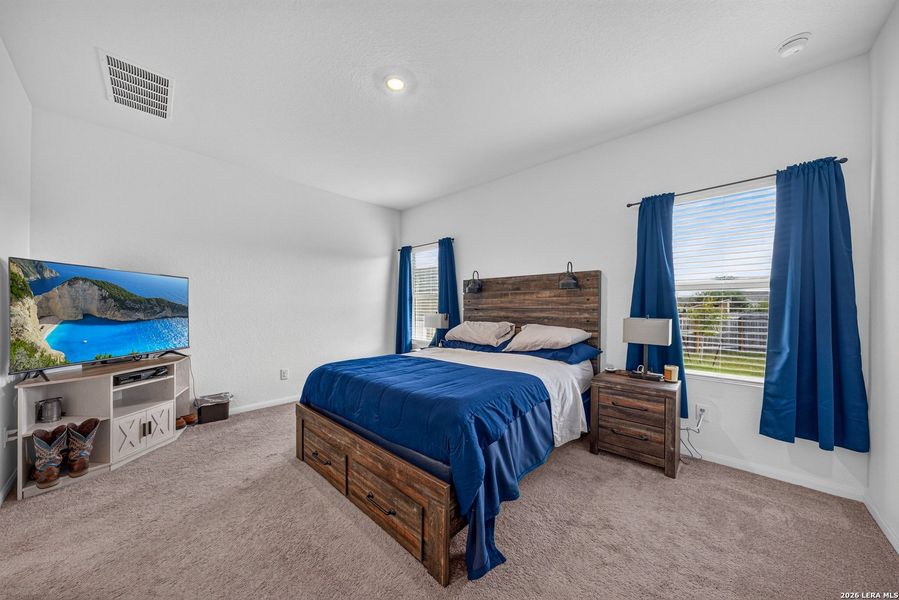 Furnished interior view inside a new home in Silos: Barrington Collection, San Antonio (Image 9).