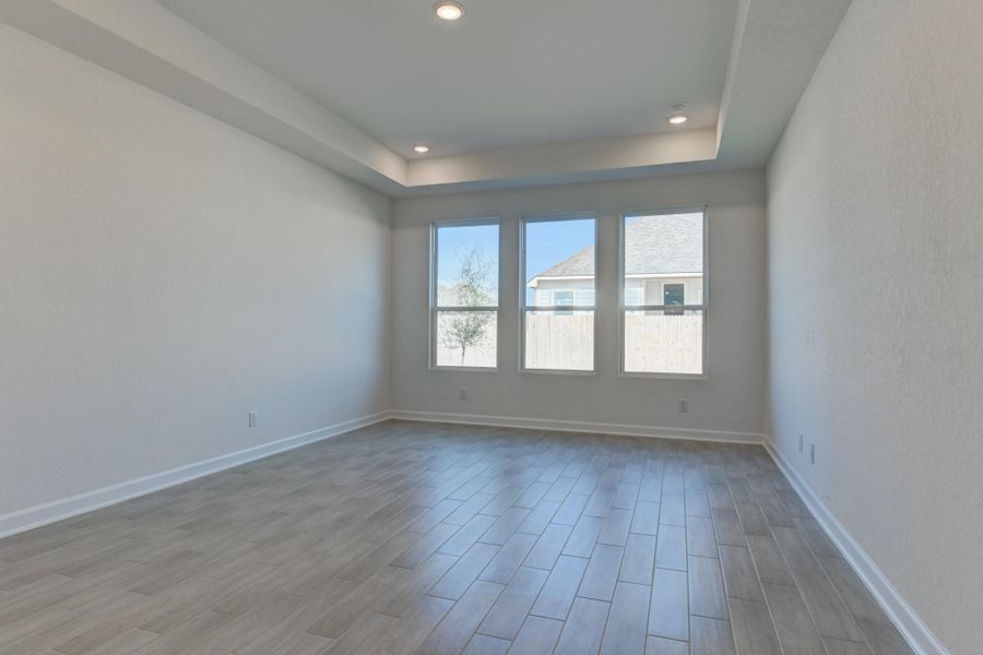 Representative unfurnished interior of a home built from the Kerrville by Ashton Woods in The Heritage at Saddlebrook Ranch 70's, Schertz (Image 18).