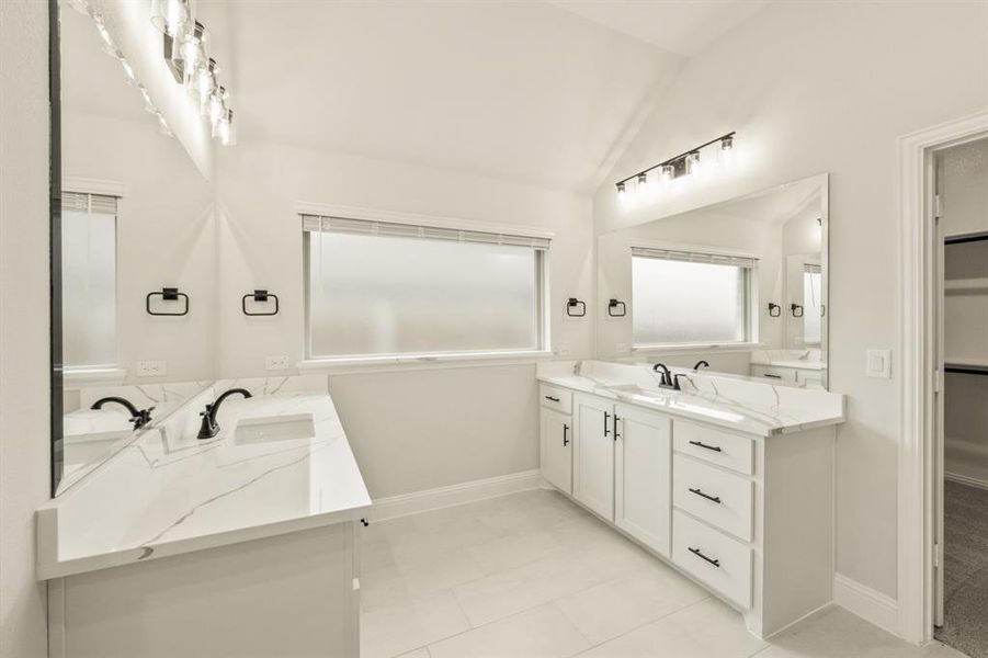 Furnished interior view inside a new home in The Retreat at North Grove 60, Waxahachie (Image 17). Furnished interior view inside a new home in The Retreat at North Grove 60, Waxahachie (Image 17).