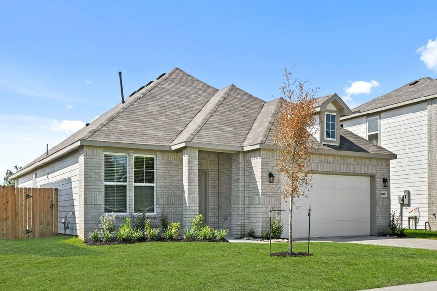 Image 24 of a home in Russell Ranch.