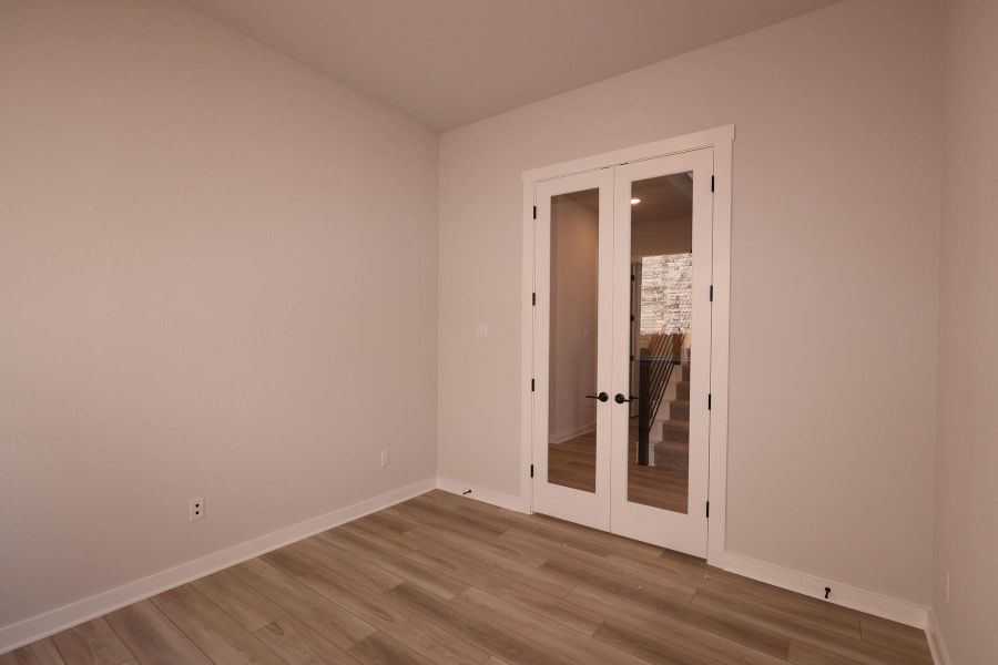 Spacious, unfurnished interior of a new home in Homestead at Old Settlers Park, Round Rock (Image 15).