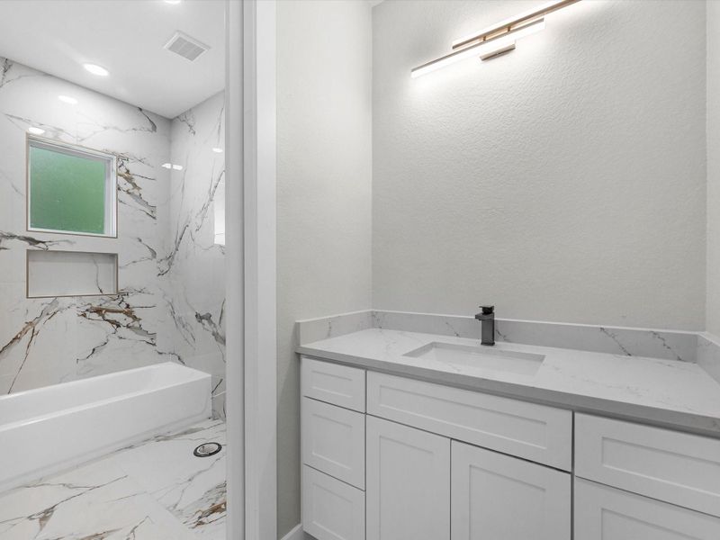 Image 20 of a home in .