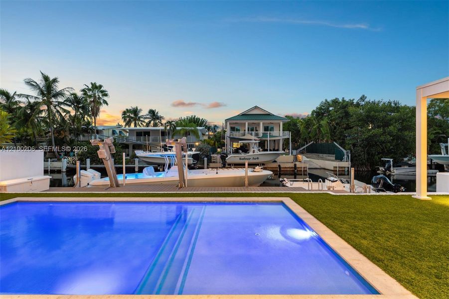 Community amenities in , Tavernier (Image 73).