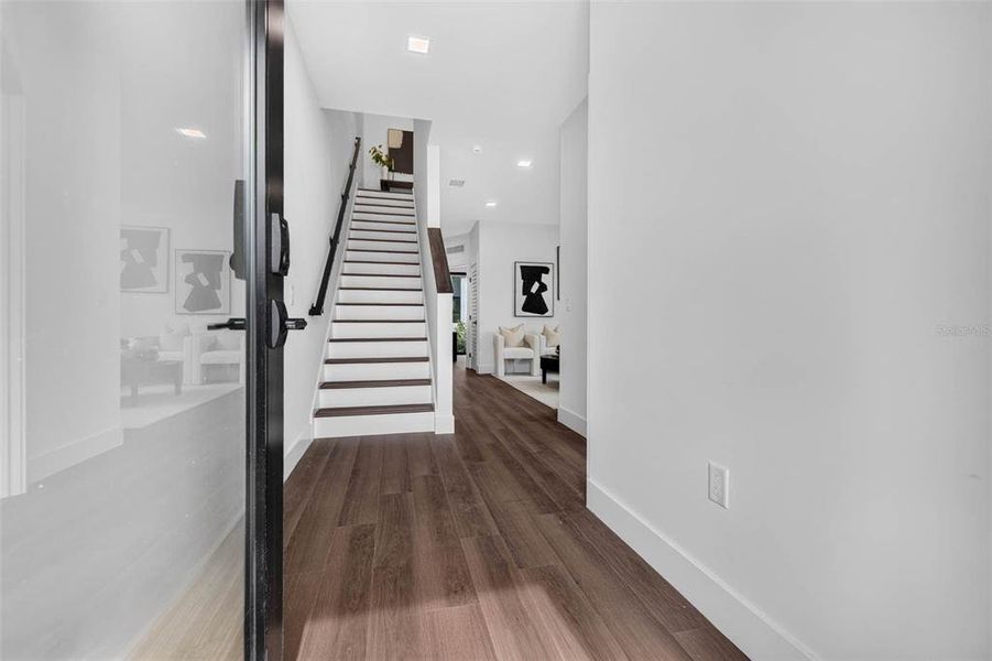Spacious, unfurnished interior of a new home in , St. Petersburg (Image 19). Spacious, unfurnished interior of a new home in , St. Petersburg (Image 19).