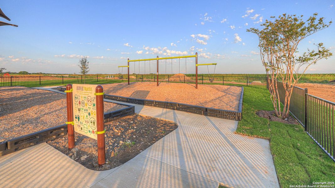Community amenities in Whisper South, San Marcos (Image 25).