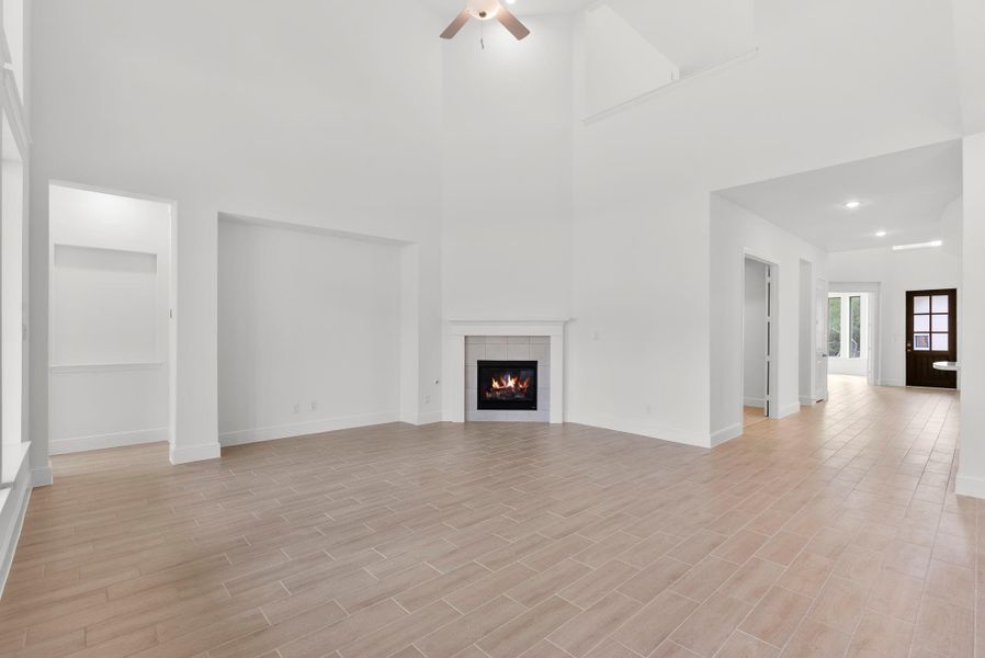Spacious, unfurnished interior of a new home in COLTON, Montgomery (Image 24).