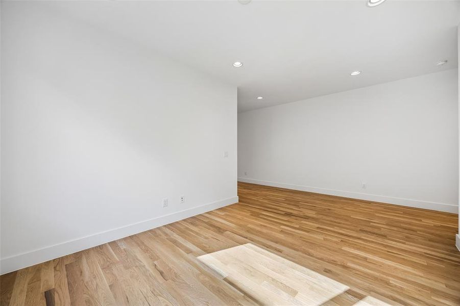 Spacious, unfurnished interior of a new home in , Dallas (Image 34). Spacious, unfurnished interior of a new home in , Dallas (Image 34).