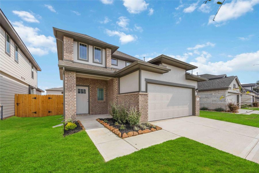 Exterior details and patio area of a home in Granger Pines, Conroe (Image 2). Exterior details and patio area of a home in Granger Pines, Conroe (Image 2).