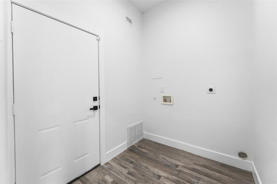 Level 1 - Laundry/Garage Entry