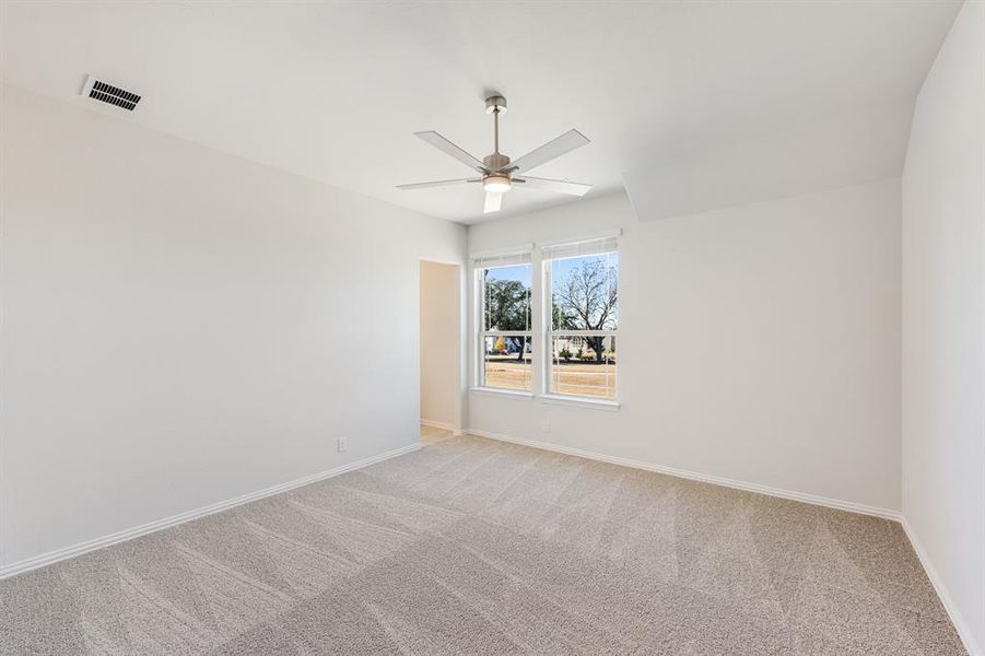 Spacious, unfurnished interior of a new home in Union Park Classic 55, Little Elm (Image 31). Spacious, unfurnished interior of a new home in Union Park Classic 55, Little Elm (Image 31).