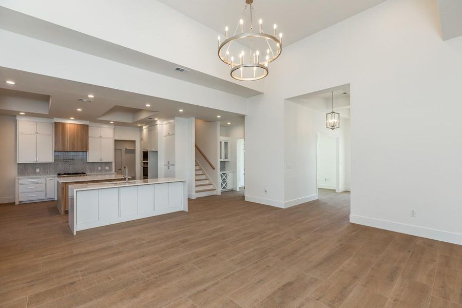 Spacious, unfurnished interior of a new home in , Beaumont (Image 24).