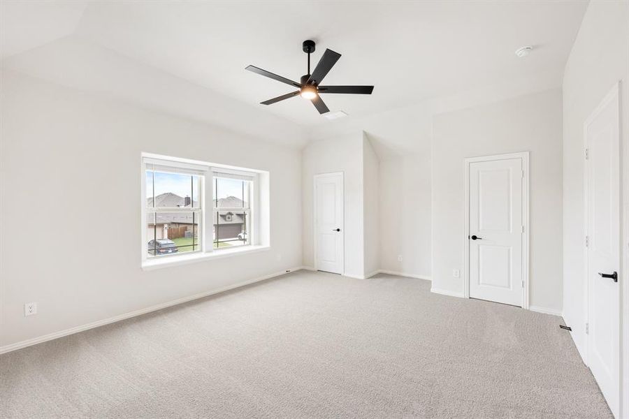 Spacious, unfurnished interior of a new home in West Crossing, Anna (Image 31). Spacious, unfurnished interior of a new home in West Crossing, Anna (Image 31).
