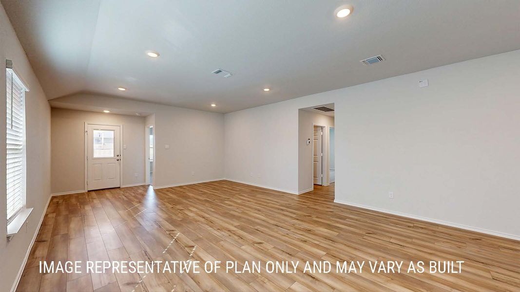 Spacious, unfurnished interior of a new home in The Villages at Schwertner Ranch, Jarrell (Image 11).