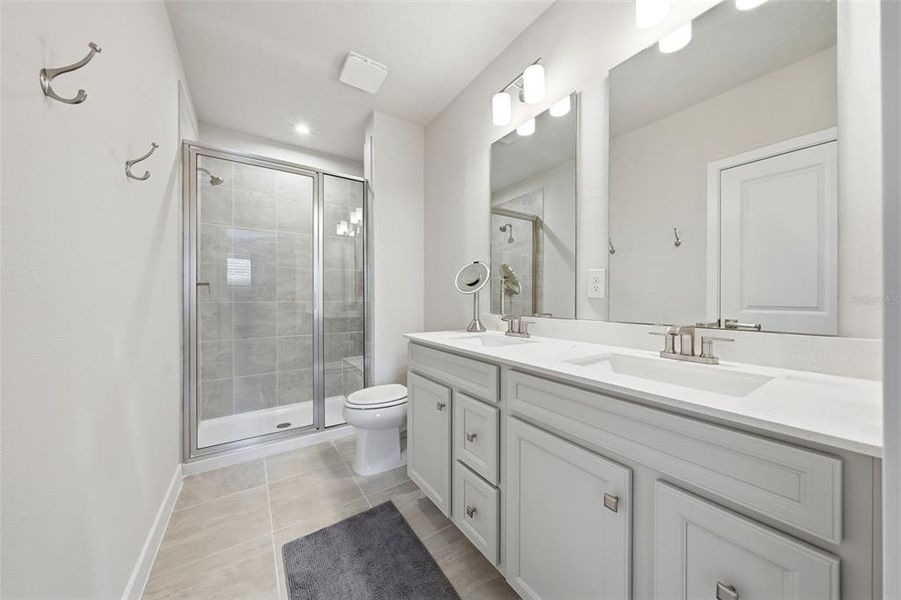 Furnished interior view inside a new home in , Lady Lake (Image 13).