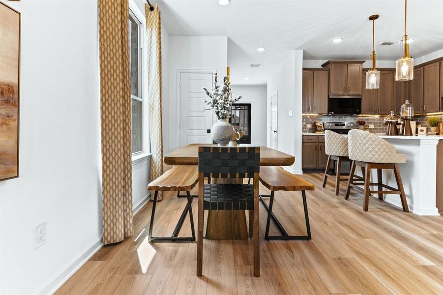 02-2707 Weston Wy-10