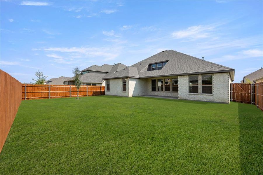 1111 Worthington-Back-1