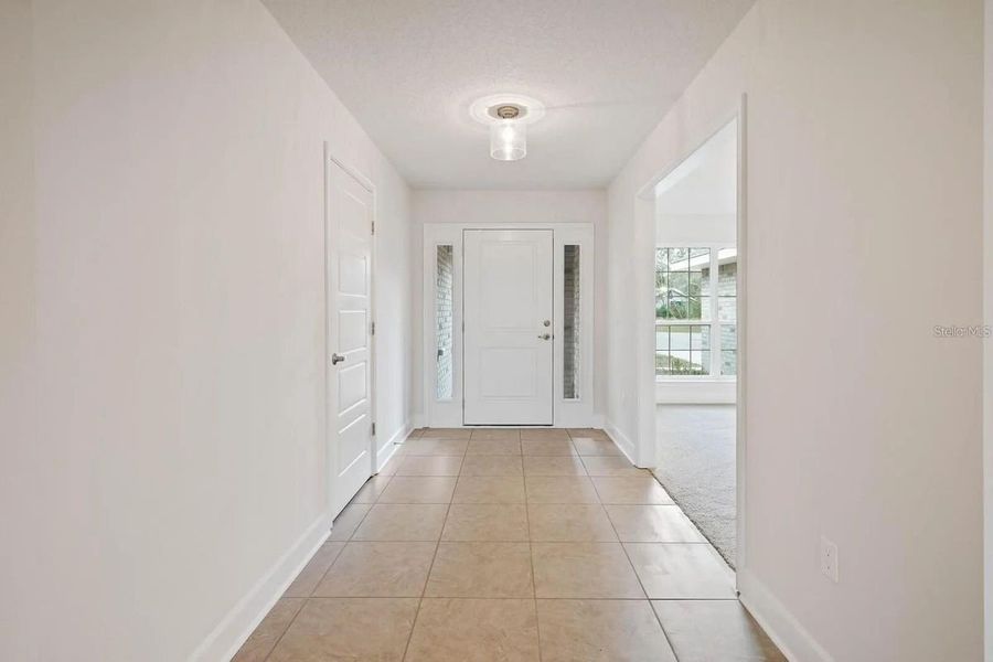 Spacious, unfurnished interior of a new home in Palm Bay, Palm Bay (Image 12).