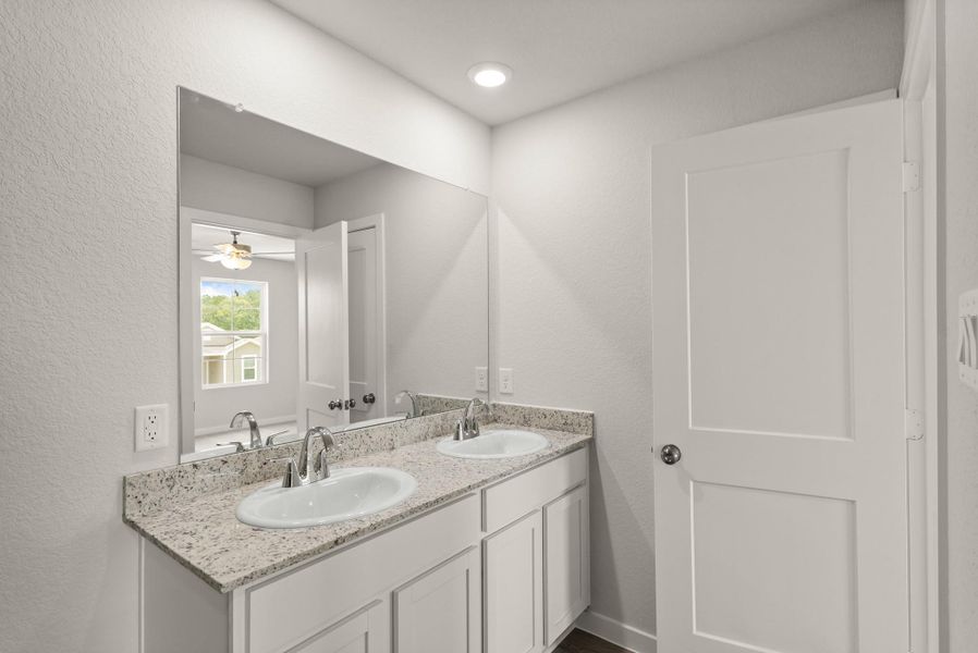 Furnished interior view inside a new home in Crockett Meadows, Conroe (Image 6). Furnished interior view inside a new home in Crockett Meadows, Conroe (Image 6).