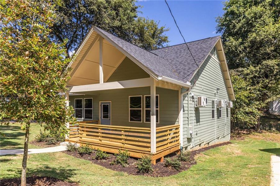Exterior details and patio area of a home in , Atlanta (Image 27).