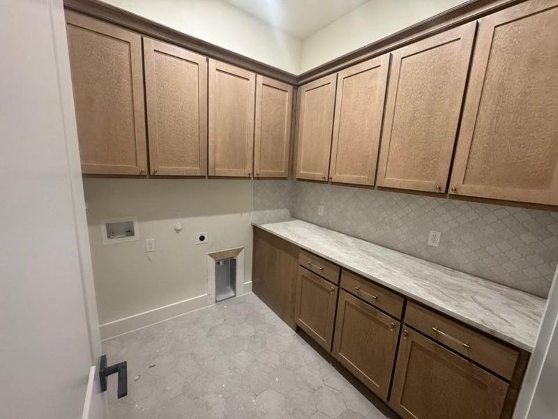 Furnished interior view inside a new home in King Crossing Estates, Van Alstyne (Image 4). Furnished interior view inside a new home in King Crossing Estates, Van Alstyne (Image 4).