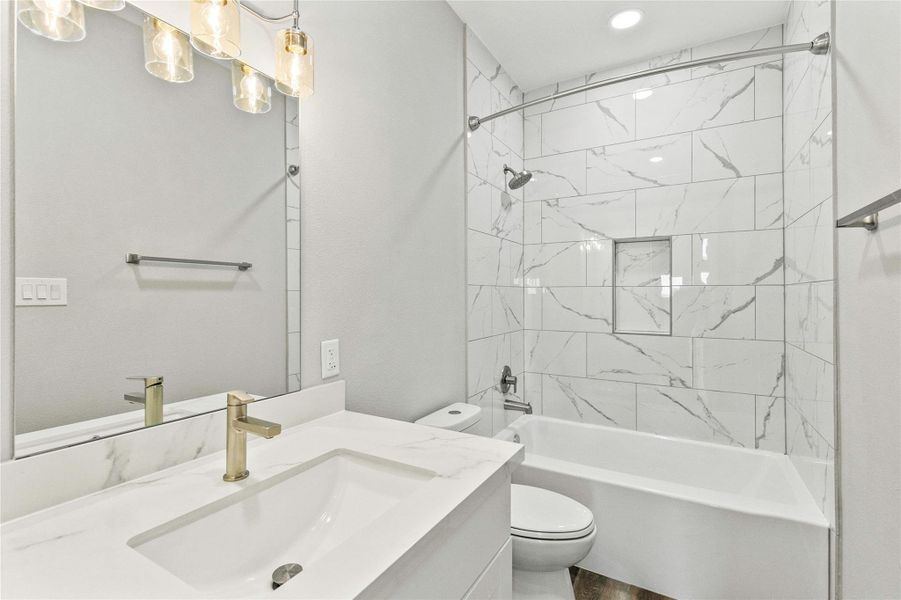 Furnished interior view inside a new home in , Matagorda (Image 7).